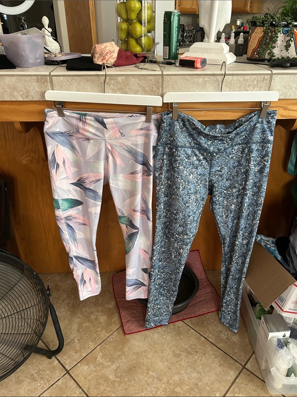 Fabletics Girls' Leggings - Pink Leaf Print & Blue Speckle VGUC